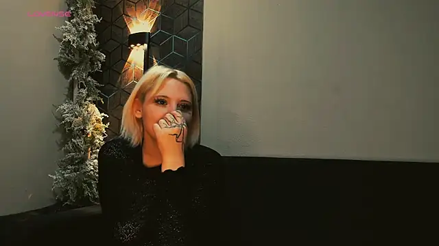 ImNysha online show from 04/18/26, 10:52