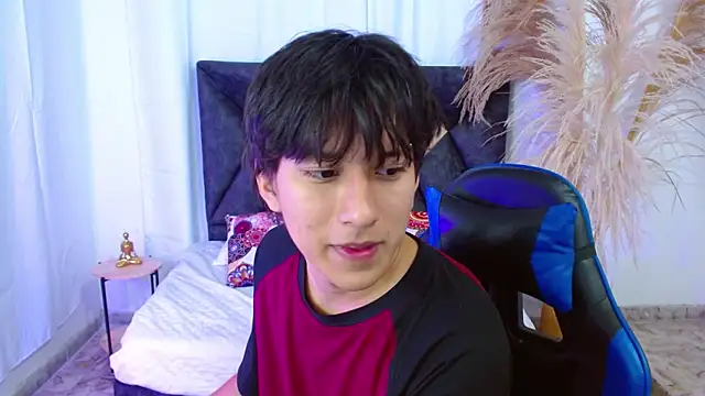 Snapshot of nikoo_18 chatting on 02/07/26, 01:26 nikoo 18 online show from 02/07/26, 01:26