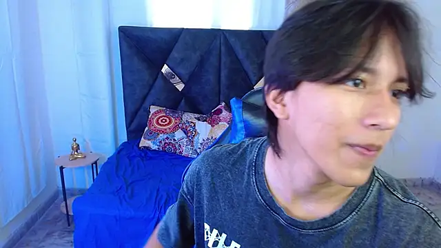 nikoo 18 online show from 04/09/26, 03:06