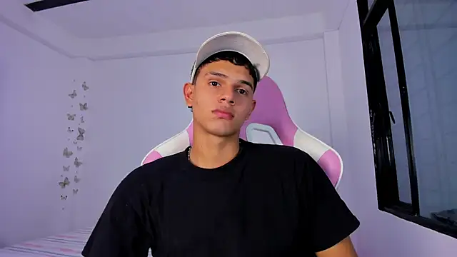 Snapshot of Adrian_Prime_ chatting on 02/12/26, 06:47 Adrian Prime online show from 02/12/26, 06:47