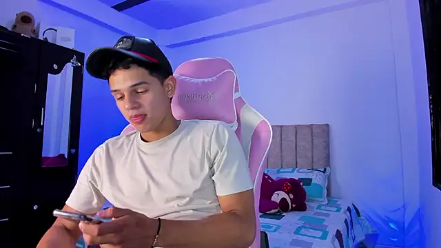 Adrian Prime  online show from 03/17/26, 06:44