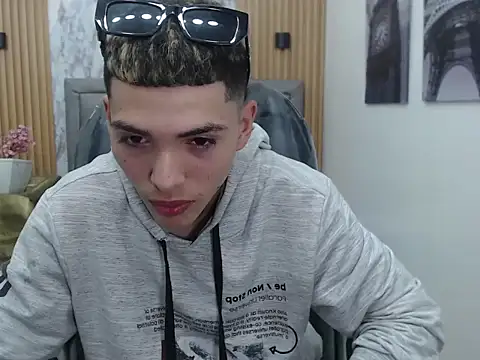 Asher costa online show from 02/12/26, 06:14