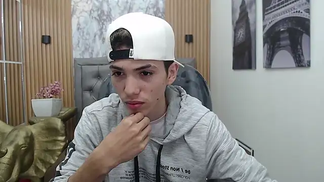 Asher costa online show from 04/11/26, 11:09