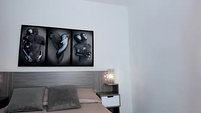 Dulce M  online show from 04/14/26, 07:53