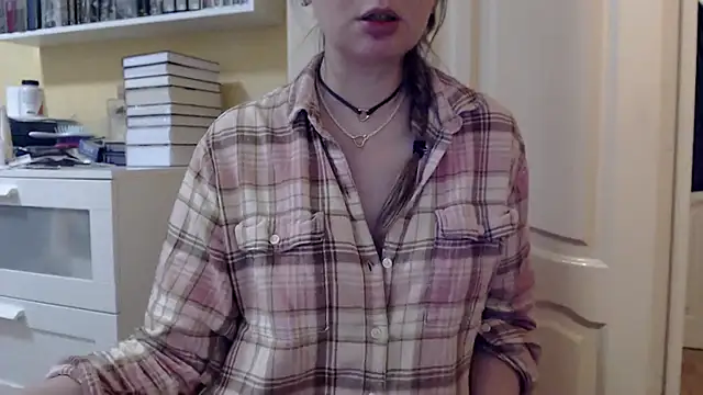 Snapshot of Tasiya chatting on 02/04/26, 04:13 Tasiya online show from 02/04/26, 04:13