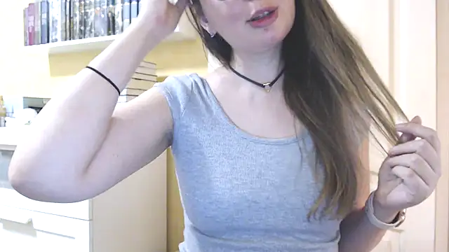 Snapshot of Tasiya chatting on 02/27/26, 12:21 Tasiya online show from 02/27/26, 12:21