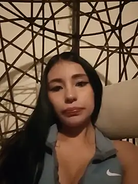 Chloe Miller 2 online show from 05/18/26, 01:13