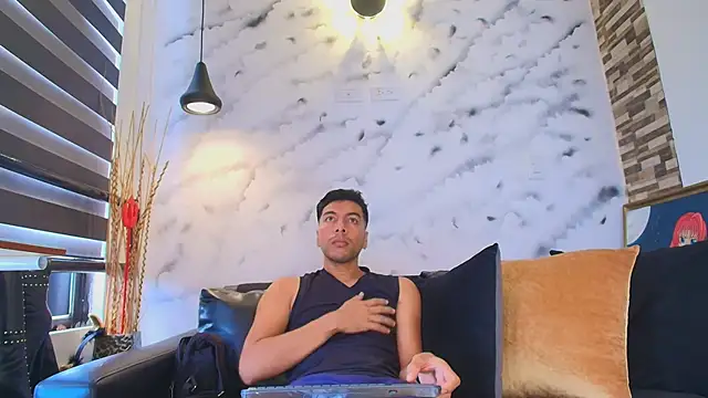 Max Hornye online show from 04/14/26, 05:52