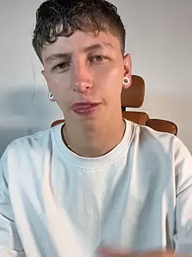 ARON LUXX online show from 03/31/26, 03:12