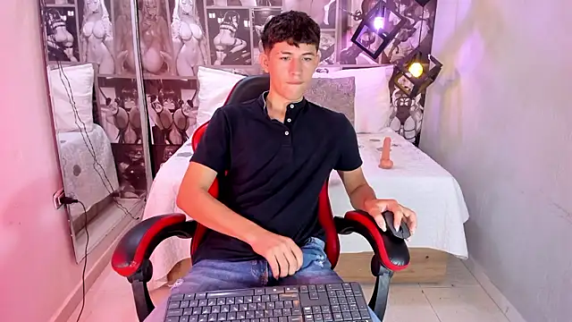 Christian Foxx online show from 03/17/26, 01:58