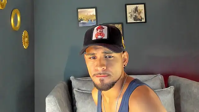 Snapshot of neyder_sanz chatting on 02/23/26, 12:35 neyder sanz online show from 02/23/26, 12:35