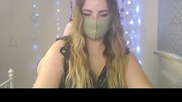 Avelina1 online show from 03/18/26, 10:07