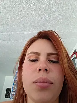 Snapshot of Rouse_24_ chatting on 06/19/26, 04:11 Rouse 24 online show from 06/19/26, 04:11