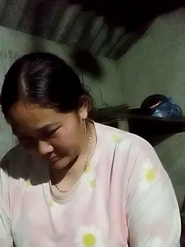 Snapshot of bongtuyet11 chatting on 02/11/26, 12:32 bongtuyet11 online show from 02/11/26, 12:32