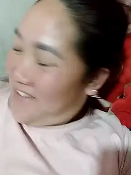 Snapshot of bongtuyet11 chatting on 02/25/26, 05:06 bongtuyet11 online show from 02/25/26, 05:06