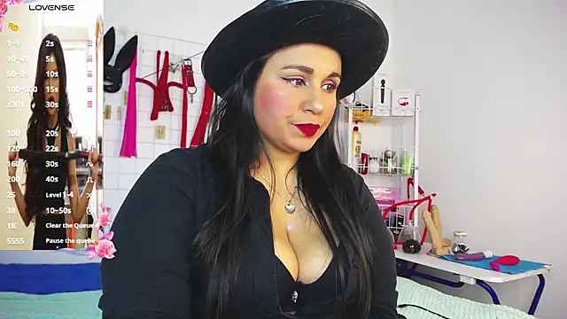 shannon queen- online show from 02/11/26, 03:44