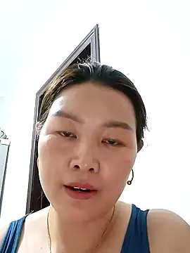 Jennie dogy online show from 04/10/26, 12:27