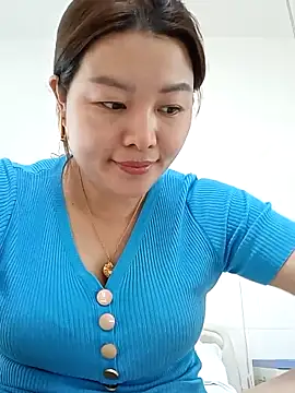 Jennie dogy online show from 04/11/26, 01:21