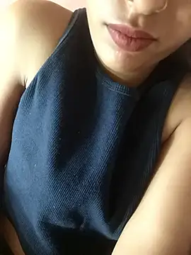 komalsharma99 online show from 05/14/26, 10:05