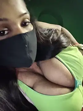 V-Hot-Suity online show from 07/28/26, 11:04