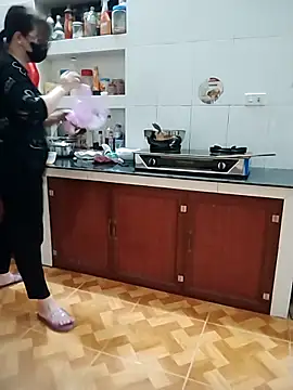 LiilyZi online show from 03/15/26, 10:32