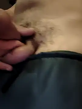 Snapshot of Crilea chatting on 02/17/26, 01:35 Crilea online show from 02/17/26, 01:35