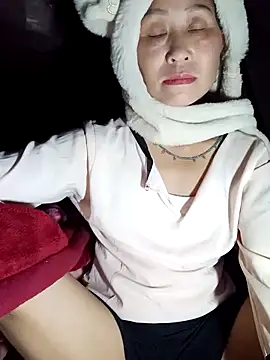 witch-xx online show from 03/23/26, 08:02