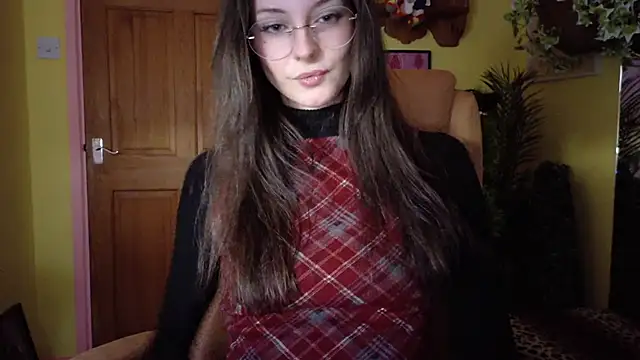 Snapshot of meesey chatting on 02/16/26, 04:03 meesey online show from 02/16/26, 04:03