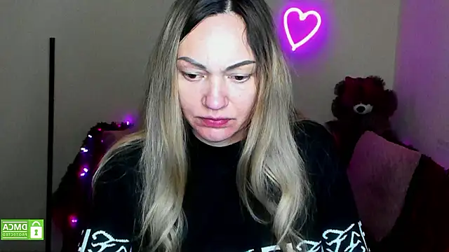 BlondMikey22 online show from 02/05/26, 07:57