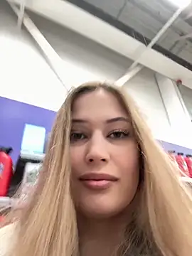 blonde exe online show from 04/28/26, 03:17