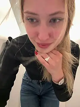 blonde exe online show from 06/17/26, 03:13