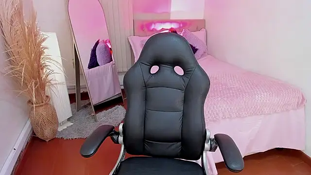 Snapshot of Nahemot_sadish chatting on 03/01/26, 12:12 Nahemot sadish online show from 03/01/26, 12:12