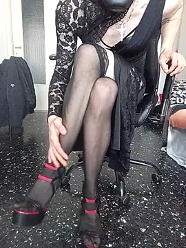 LASCHIAVA6TV72 online show from 02/13/26, 09:49