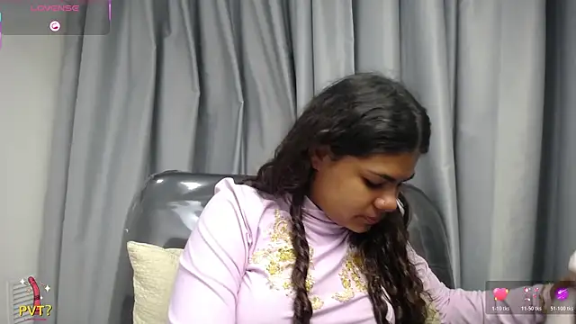 Snapshot of yaazhinii chatting on 05/04/26, 11:39 yaazhinii online show from 05/04/26, 11:39