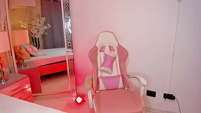 YazminJenner online show from 03/11/26, 05:35