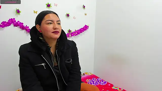 Snapshot of lexyy24 chatting on 02/18/26, 09:27 lexyy24 online show from 02/18/26, 09:27