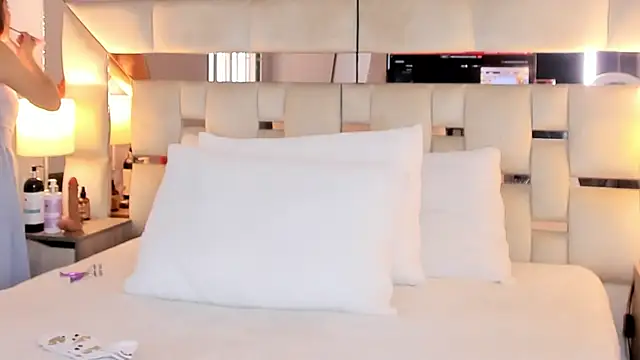 EloiseClairmont online show from 03/13/26, 07:53