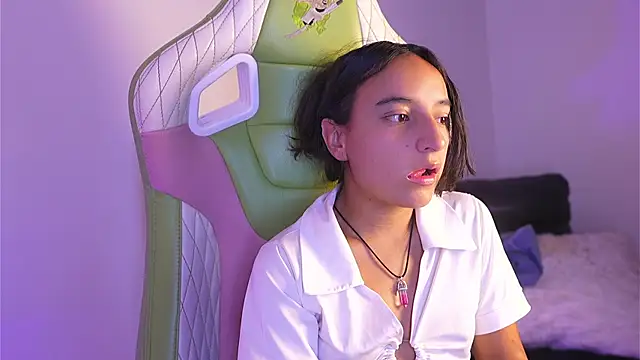  emily jonexs online show from 05/28/26, 04:26