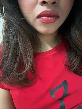 Snapshot of riya_sharma11 chatting on 02/25/26, 12:09 riya sharma11 online show from 02/25/26, 12:09