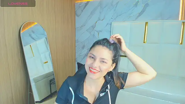 rox luxury tf online show from 04/06/26, 01:34