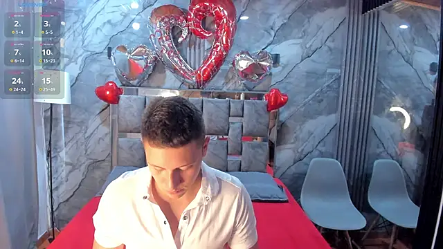 Snapshot of Manson_and_Zoe chatting on 02/15/26, 11:19 Manson and Zoe online show from 02/15/26, 11:19