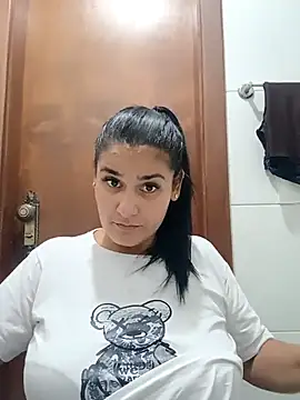 isapacheco69 online show from 02/25/26, 02:43