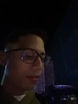 Snapshot of Gael_Velaryx chatting on 02/14/26, 04:31 Gael Velaryx online show from 02/14/26, 04:31