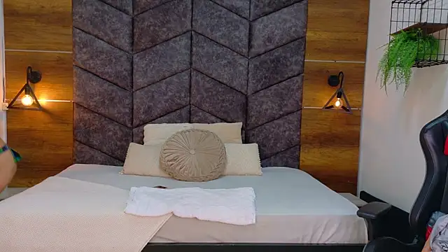 FernandaBrown   online show from 03/03/26, 07:42