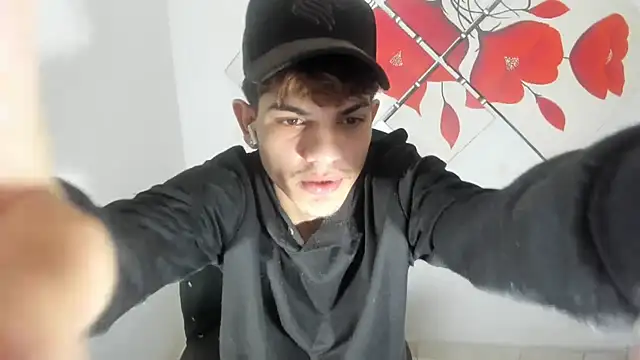 Jesshot bigcock20cm online show from 04/02/26, 02:15