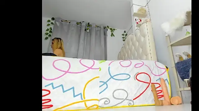 sweet supreme online show from 04/07/26, 10:42