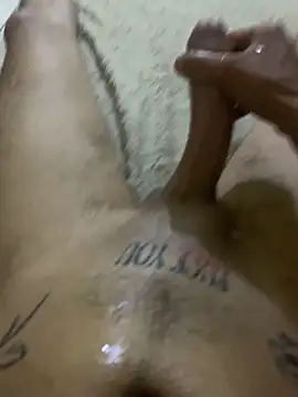 pitudo1713 online show from 02/15/26, 02:19