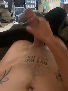 pitudo1713 online show from 04/14/26, 04:57