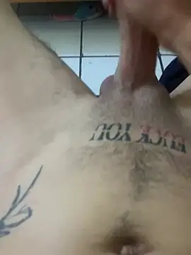 pitudo1713 online show from 04/27/26, 05:44