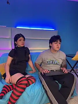 Snapshot of EmilyAndAndrew chatting on 02/16/26, 03:46 EmilyAndAndrew online show from 02/16/26, 03:46